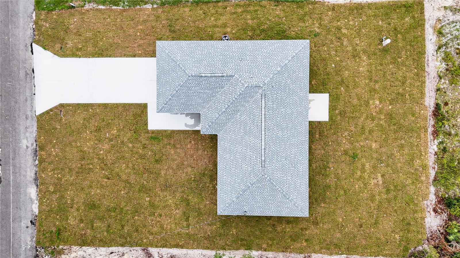 36th image of 11 Malauka Pass, Ocklawaha, FL 32179 | MLS# OM729302
