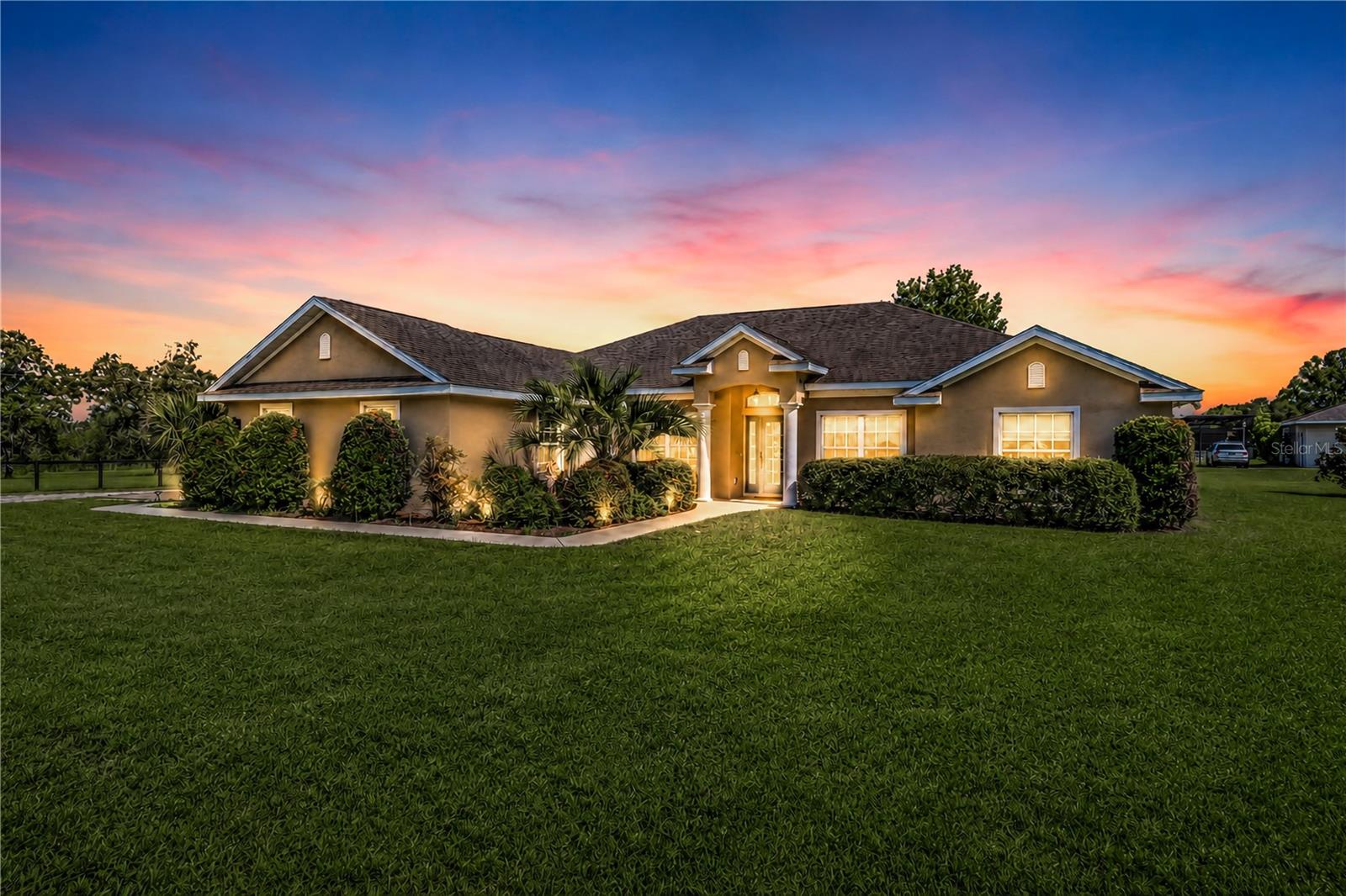 2nd image of 16051 Sw 30th Ln, Ocala, FL 34481 | MLS# OM729303