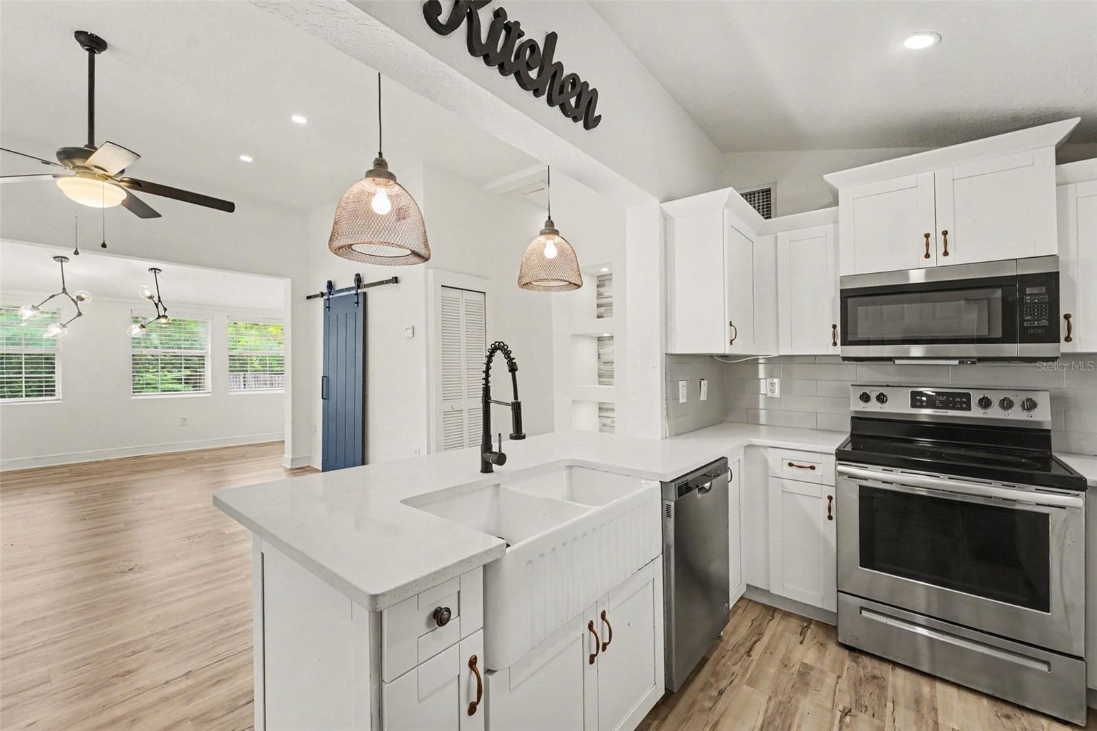4th image of 800 E Genesee St, Tampa, FL 33603 | MLS# TB8533430