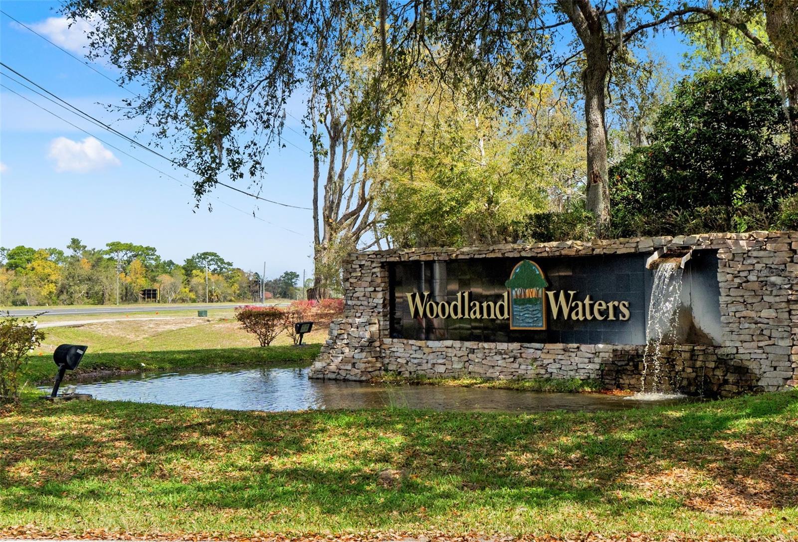 Photo 2 of Single family home for sale at 10307 Waters Edge Ct, Weeki Wachee, FL 34613 | MLS# W7888040 | Listing updated on 2026-09-02