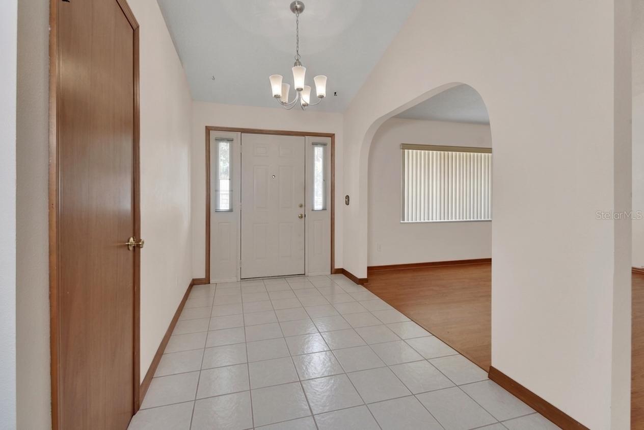 2nd image of 750 Oak Ter, Orange City, FL 32763 | MLS# V4950444