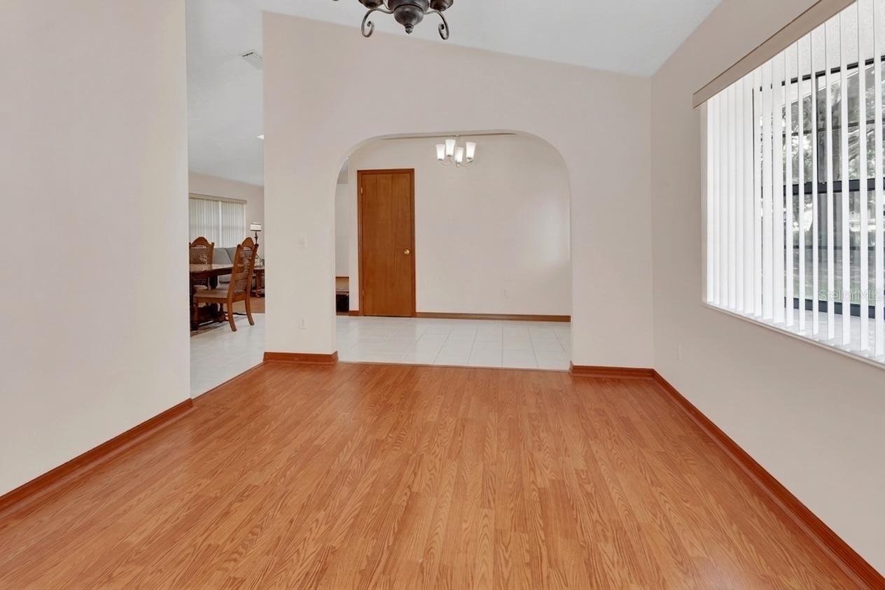4th image of 750 Oak Ter, Orange City, FL 32763 | MLS# V4950444
