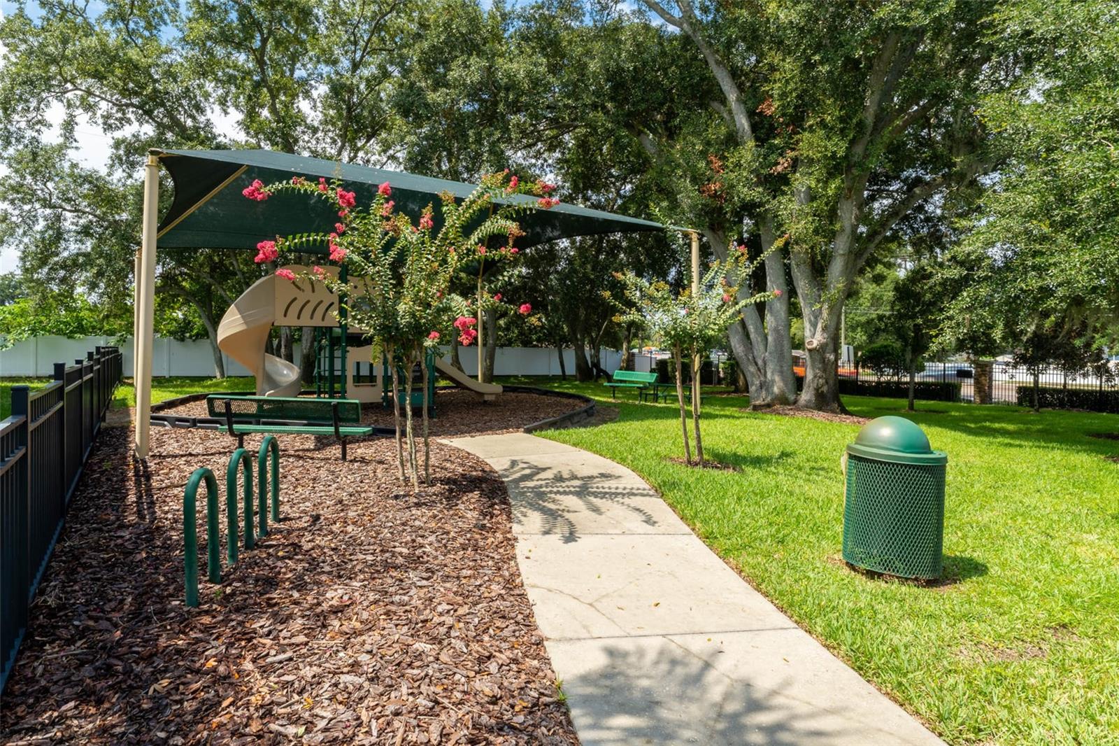 52nd image of 220 Parsons Woods Dr, Seffner, FL 33584 | MLS# TB8533471
