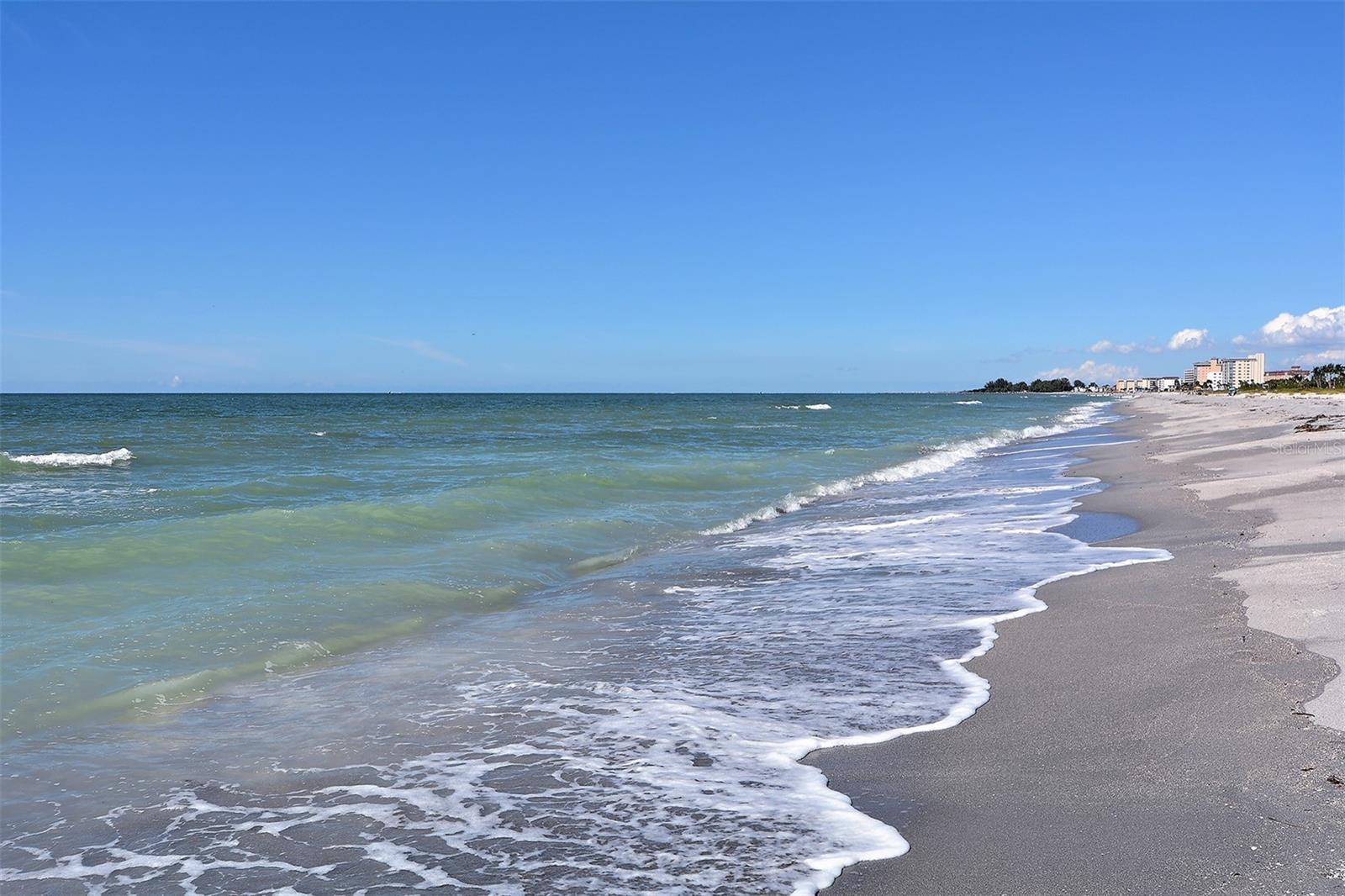 62nd image of 290 Capri Ave, Venice, FL 34293 | MLS# N6145186