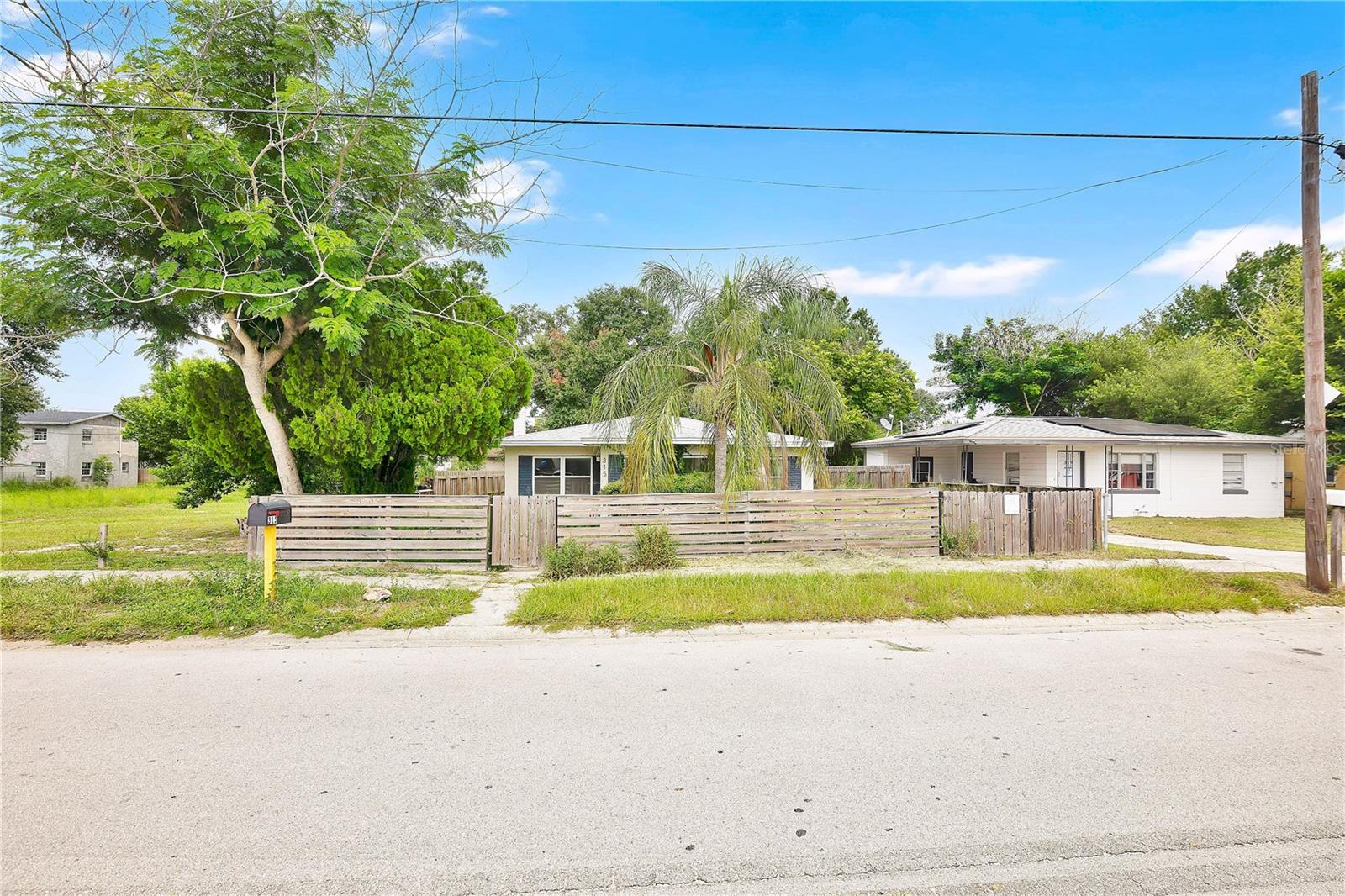 3rd image of 315 E St, Lake Wales, FL 33853 | MLS# O6428840