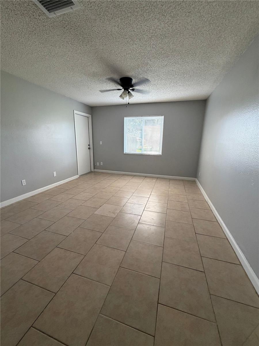 5th image of 233 Thorn Tree Pl, Brandon, FL 33510 | MLS# TB8533537