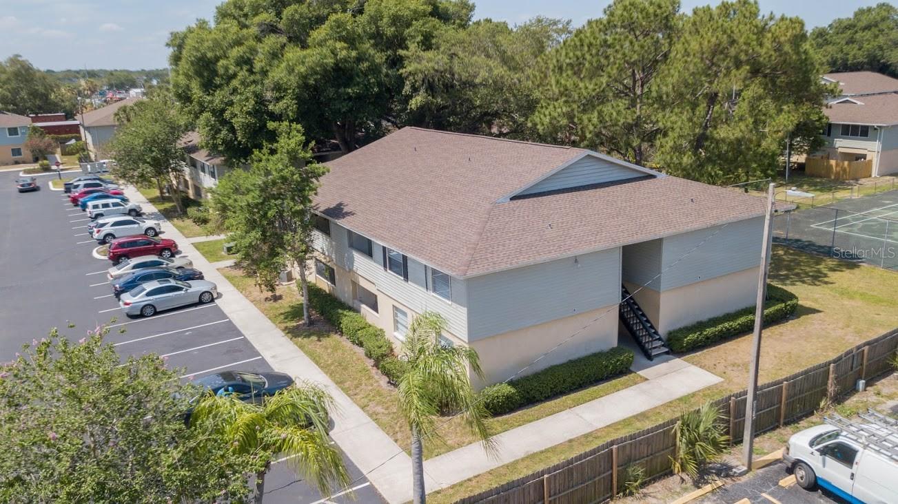 4th image of 233 Thorn Tree Pl, Brandon, FL 33510 | MLS# TB8533537