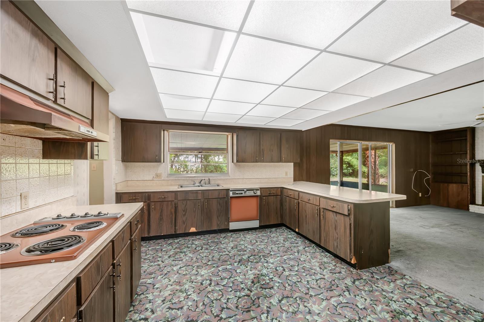 3rd image of 606 Greenbriar Dr, Brandon, FL 33511 | MLS# TB8533556