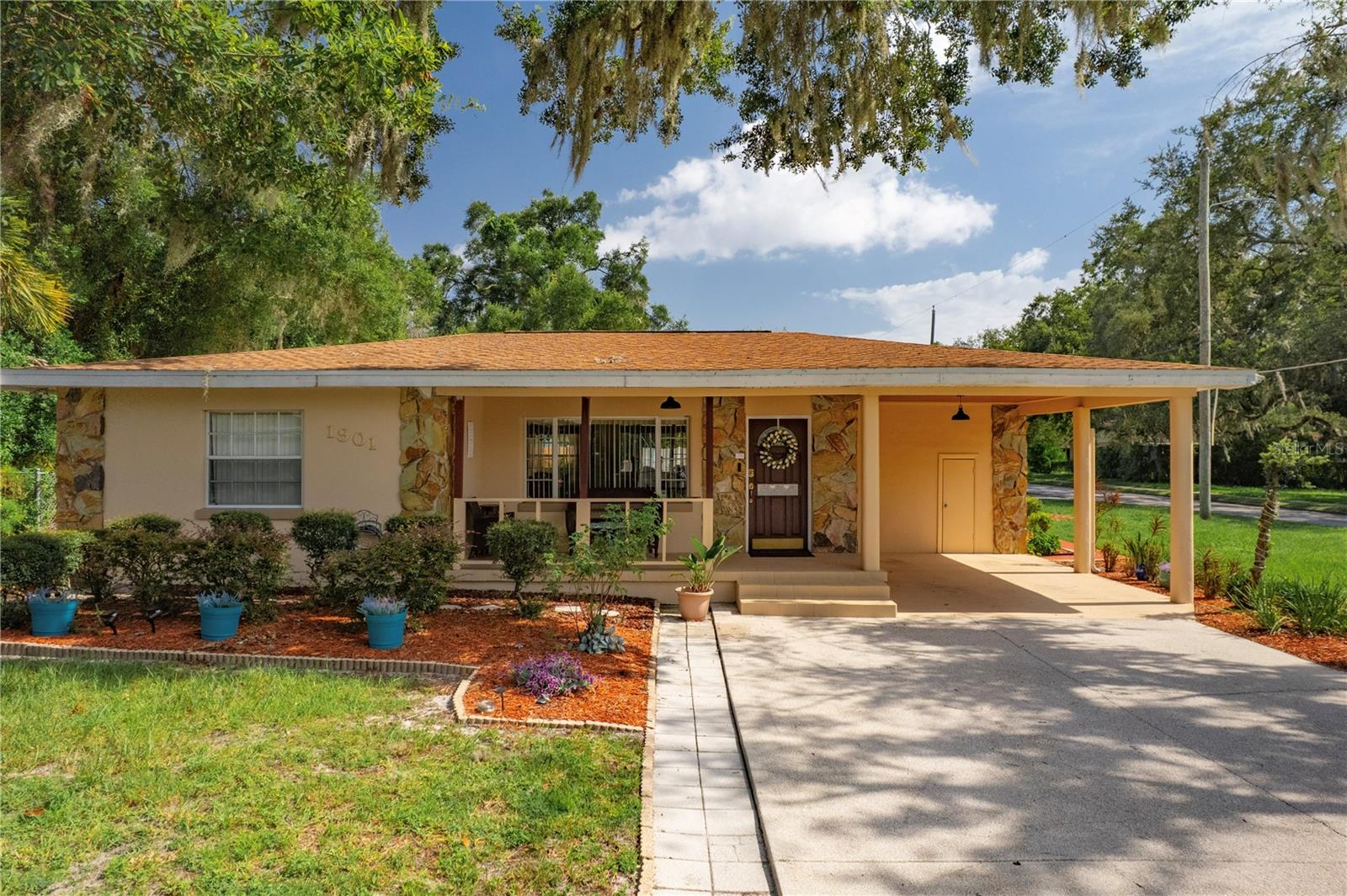 1st image of 1901 E Paris St, Tampa, FL 33610 | MLS# TB8533564