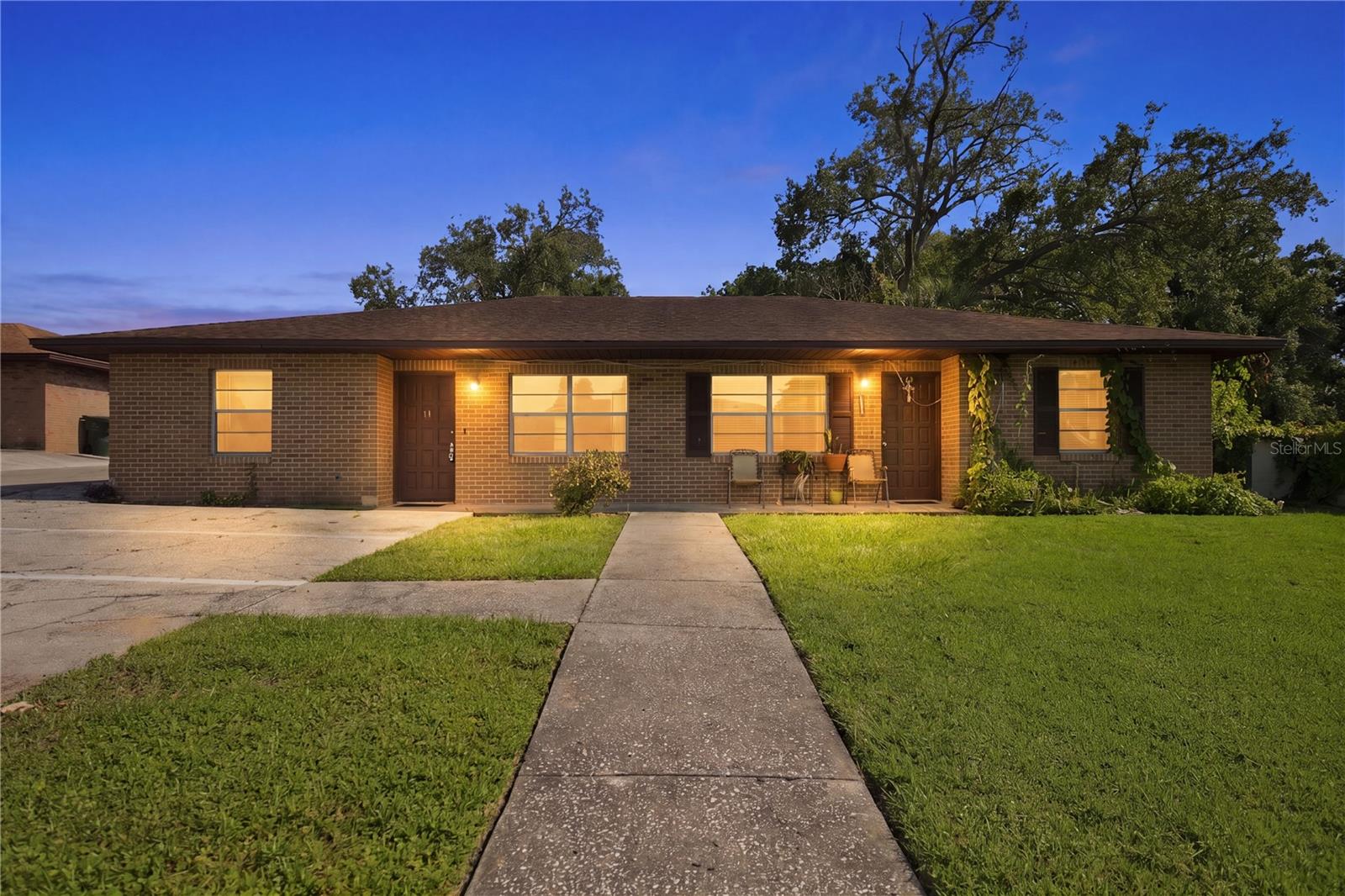 1st image of 101 Lake Hunter Dr #11, Lakeland, FL 33803 | MLS# L4963875