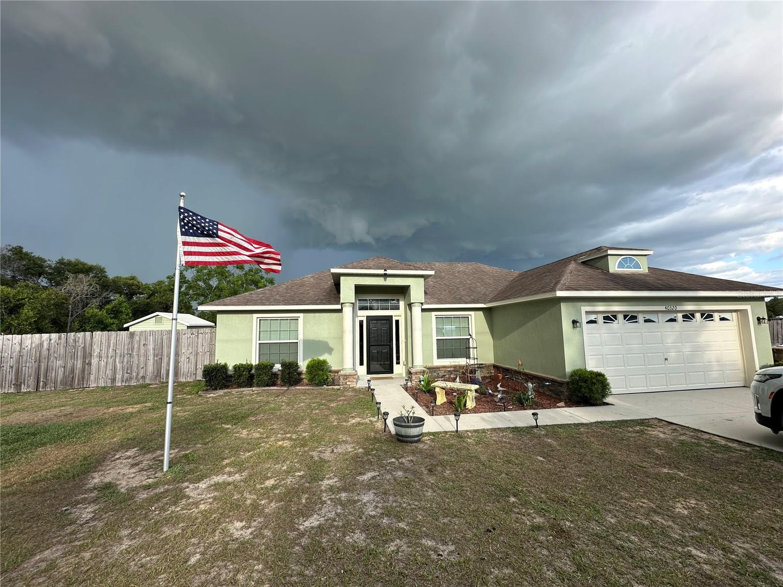 1st image of 40320 W 2nd Ave, Umatilla, FL 32784 | MLS# O6428940