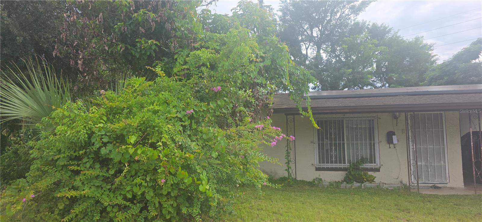 1st image of 3122 W South St, Orlando, FL 32805 | MLS# O6428944