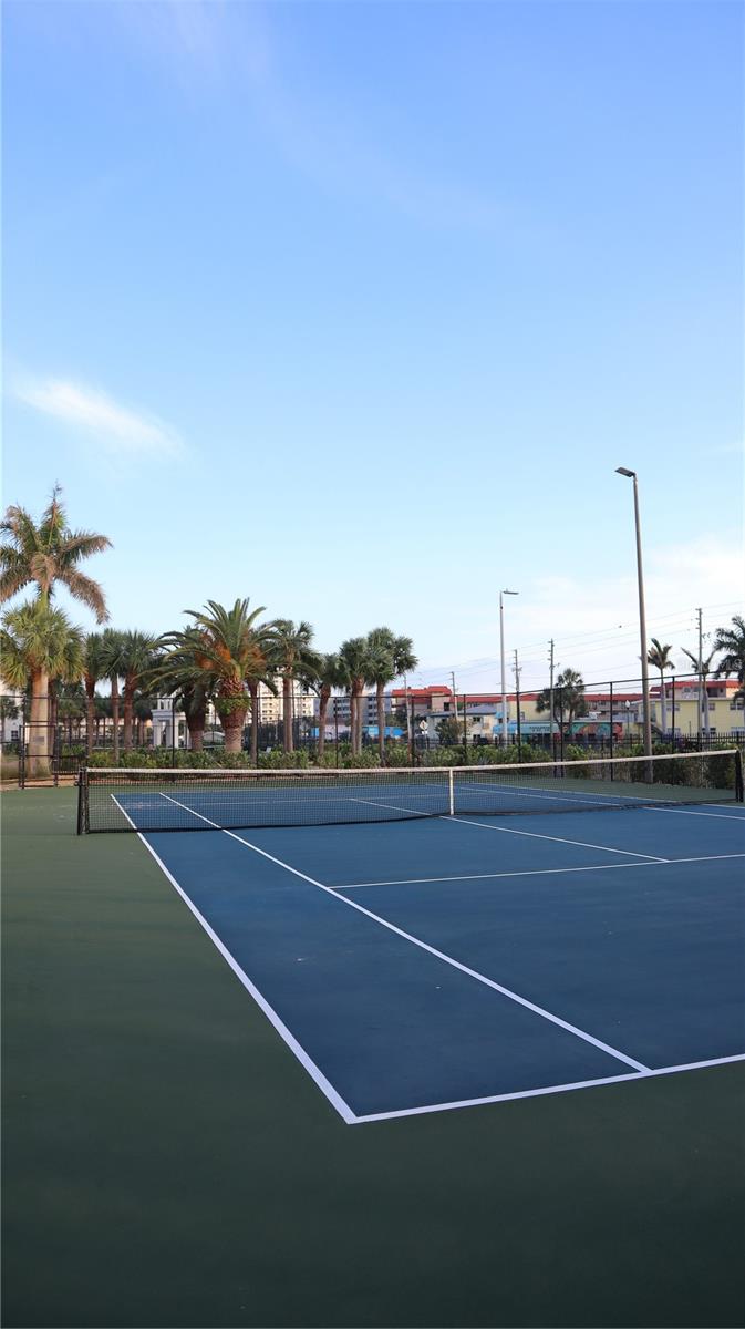 5th image of 108 Forest Hills Dr, Redington Shores, FL 33708 | MLS# L4963880