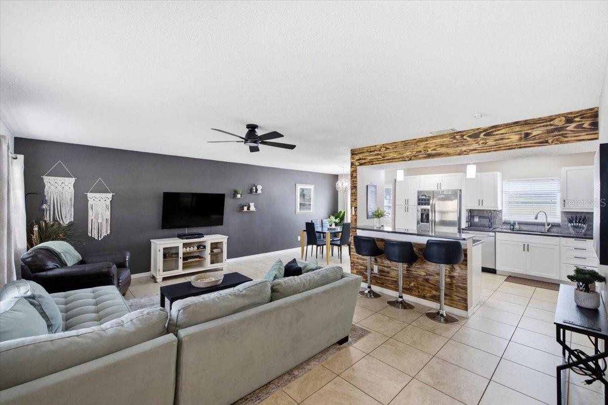 4th image of 4710 Travertine Dr, Tampa, FL 33615 | MLS# TB8533689