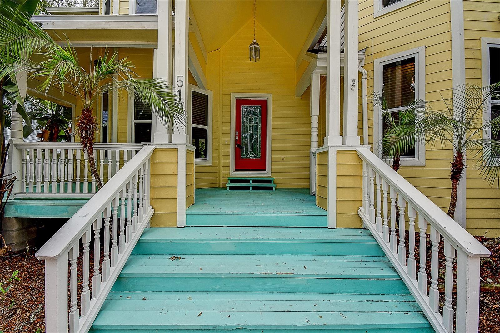 3rd image of 510 Wideview Ave, Tarpon Springs, FL 34689 | MLS# TB8533714
