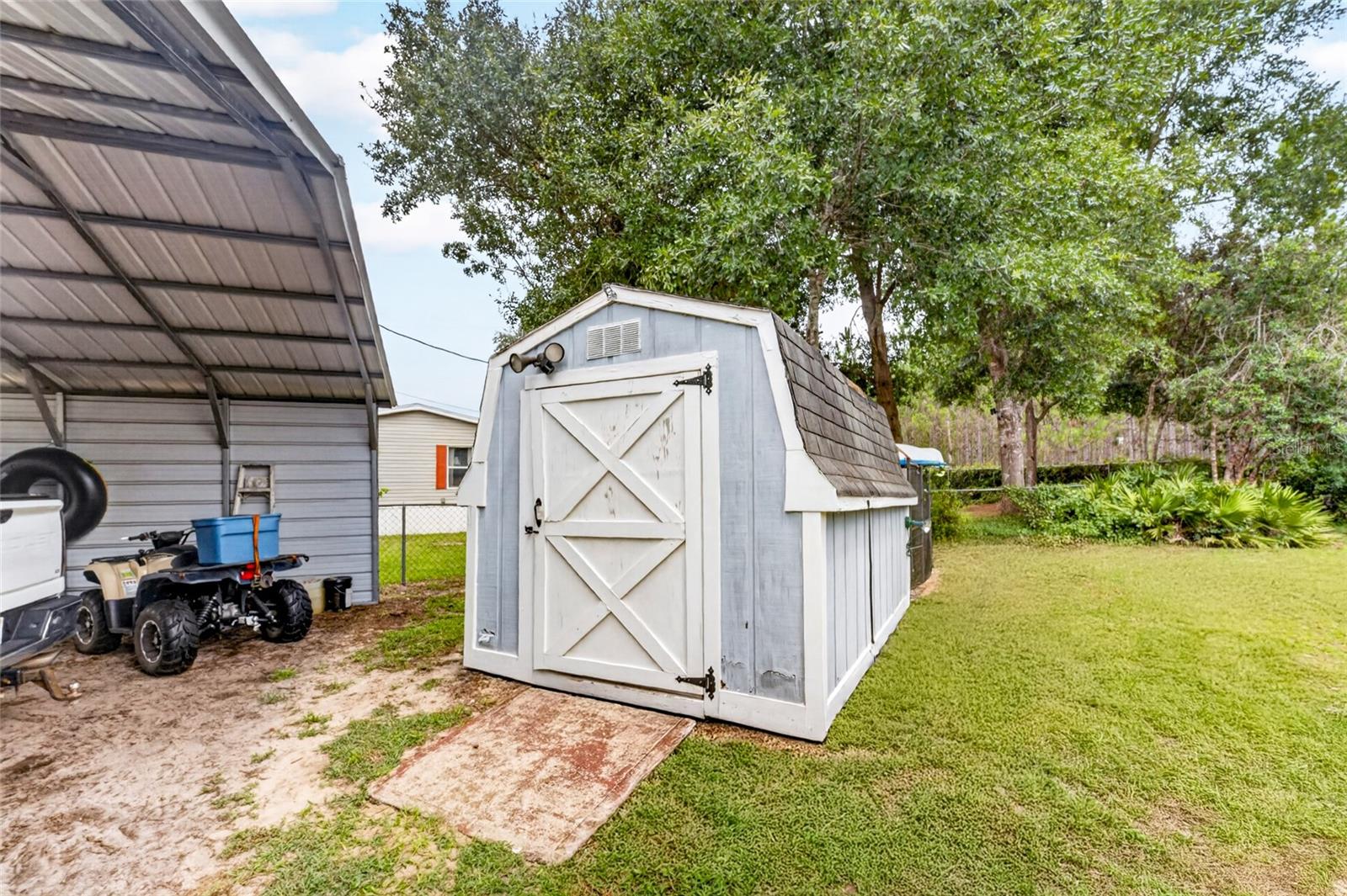 26th image of 18544 Se 55th Pl, Ocklawaha, FL 32179 | MLS# OM729393