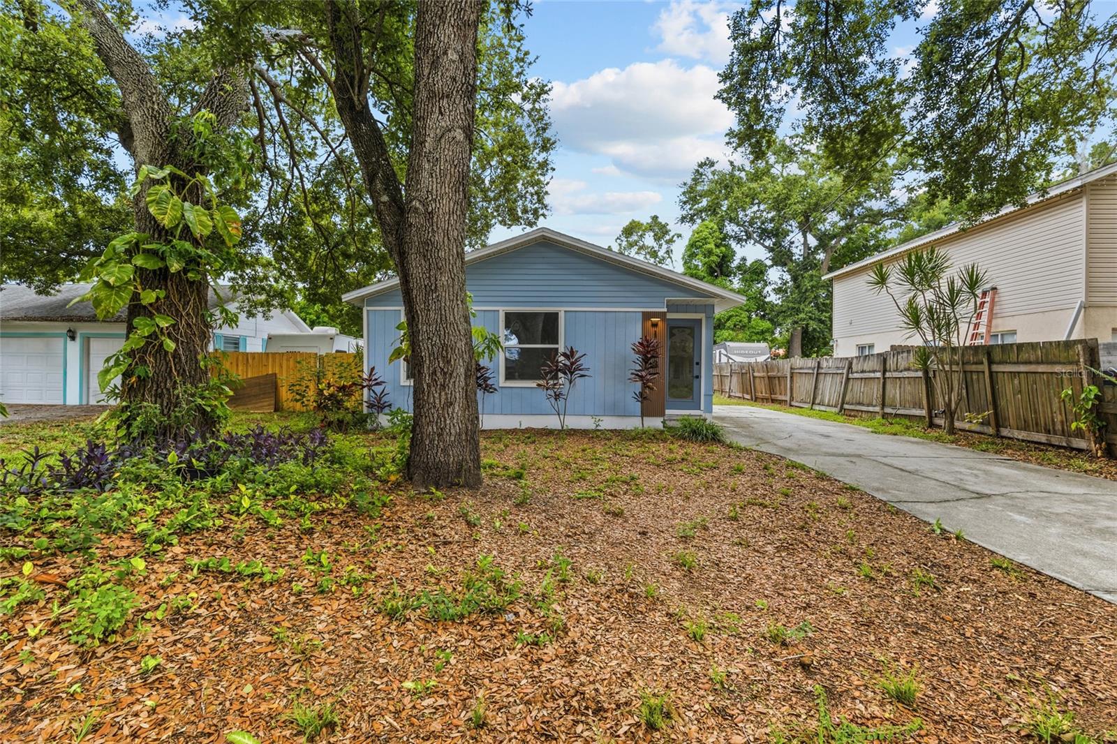 4th image of 1008 37Th St W, Bradenton, FL 34205 | MLS# A4701415