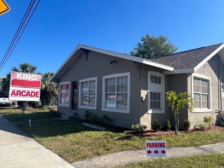 1st image of 2435 1st St E, Bradenton, FL 34208 | MLS# A4701417