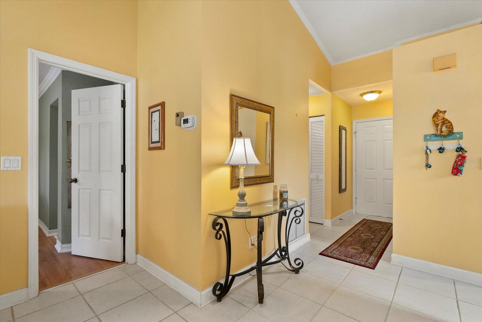 5th image of 3001 Seawind Cir #10C, Venice, FL 34293 | MLS# A4701444