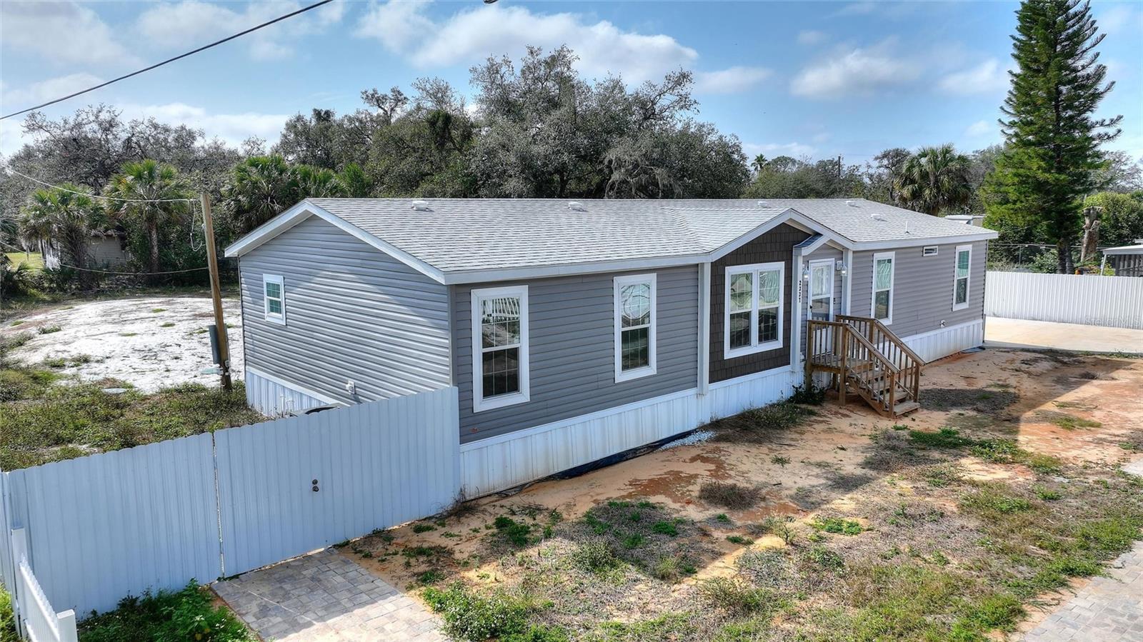 3rd image of 2337 E Main St, Lakeland, FL 33801 | MLS# S5154627