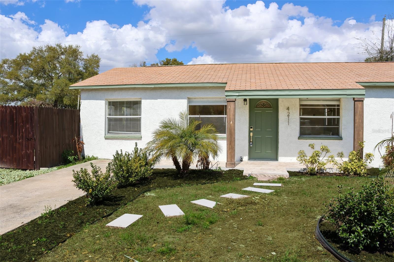 1st image of 4211 W Bay View Ave, Tampa, FL 33611 | MLS# TB8533892