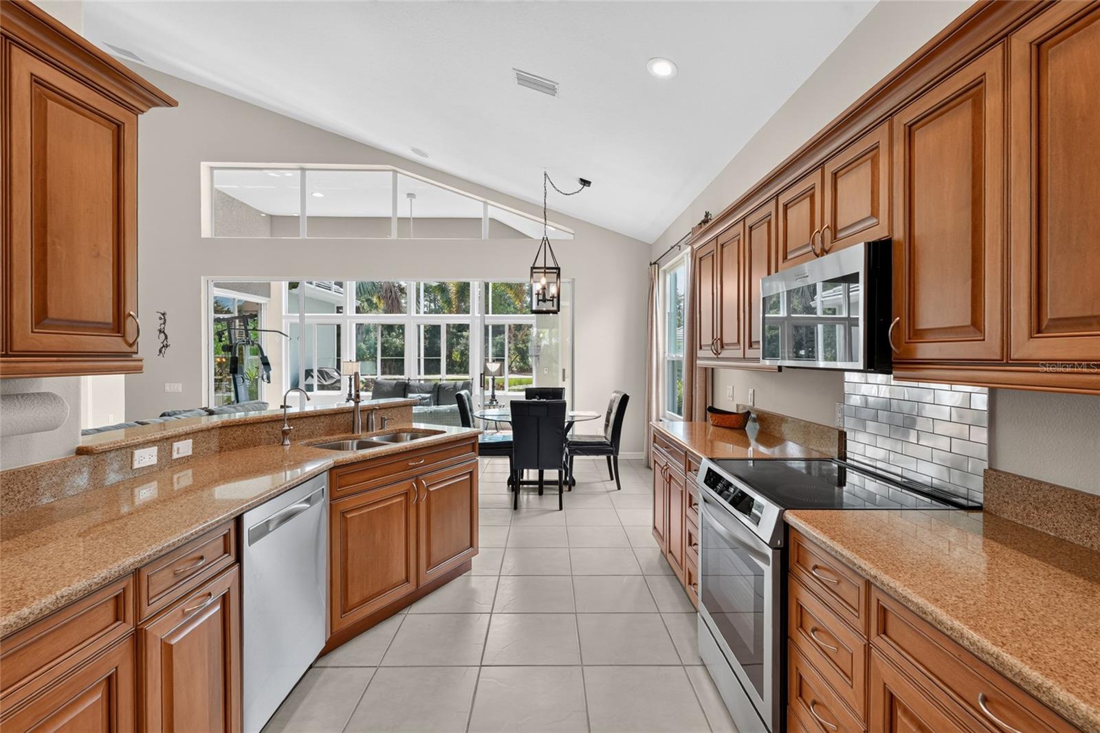 2nd image of 8415 Whispering Woods Ct, Lakewood Ranch, FL 34202 | MLS# A4701462