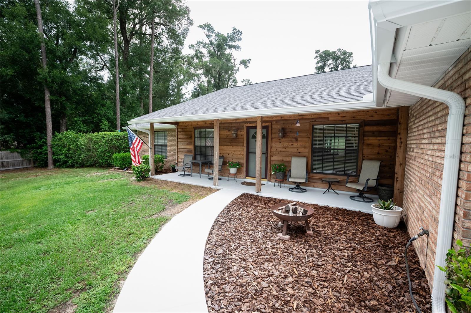 2nd image of 23816 Oak Tree Dr, Sorrento, FL 32776 | MLS# G5115714