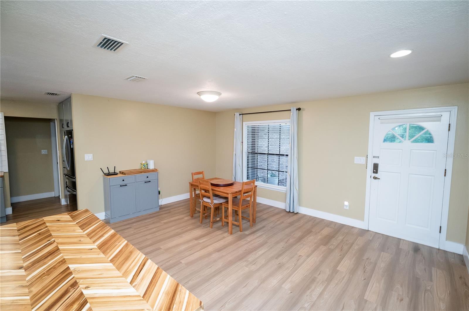 4th image of 23816 Oak Tree Dr, Sorrento, FL 32776 | MLS# G5115714