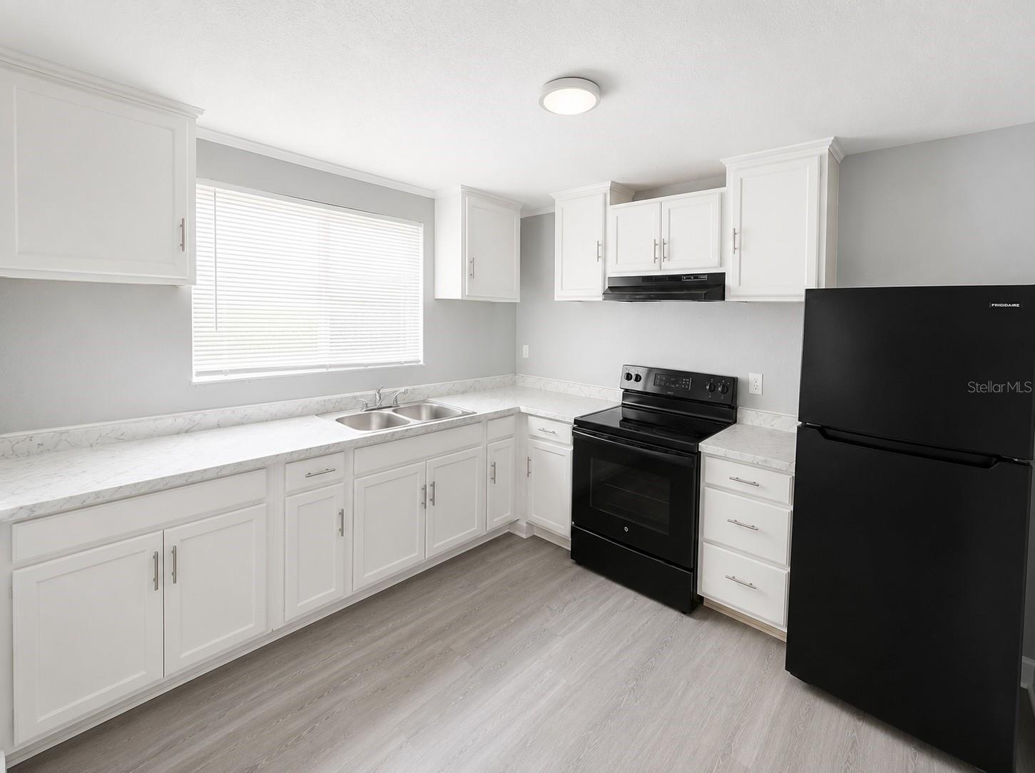 3rd image of 415 Avenue E Se, Winter Haven, FL 33880 | MLS# TB8533931