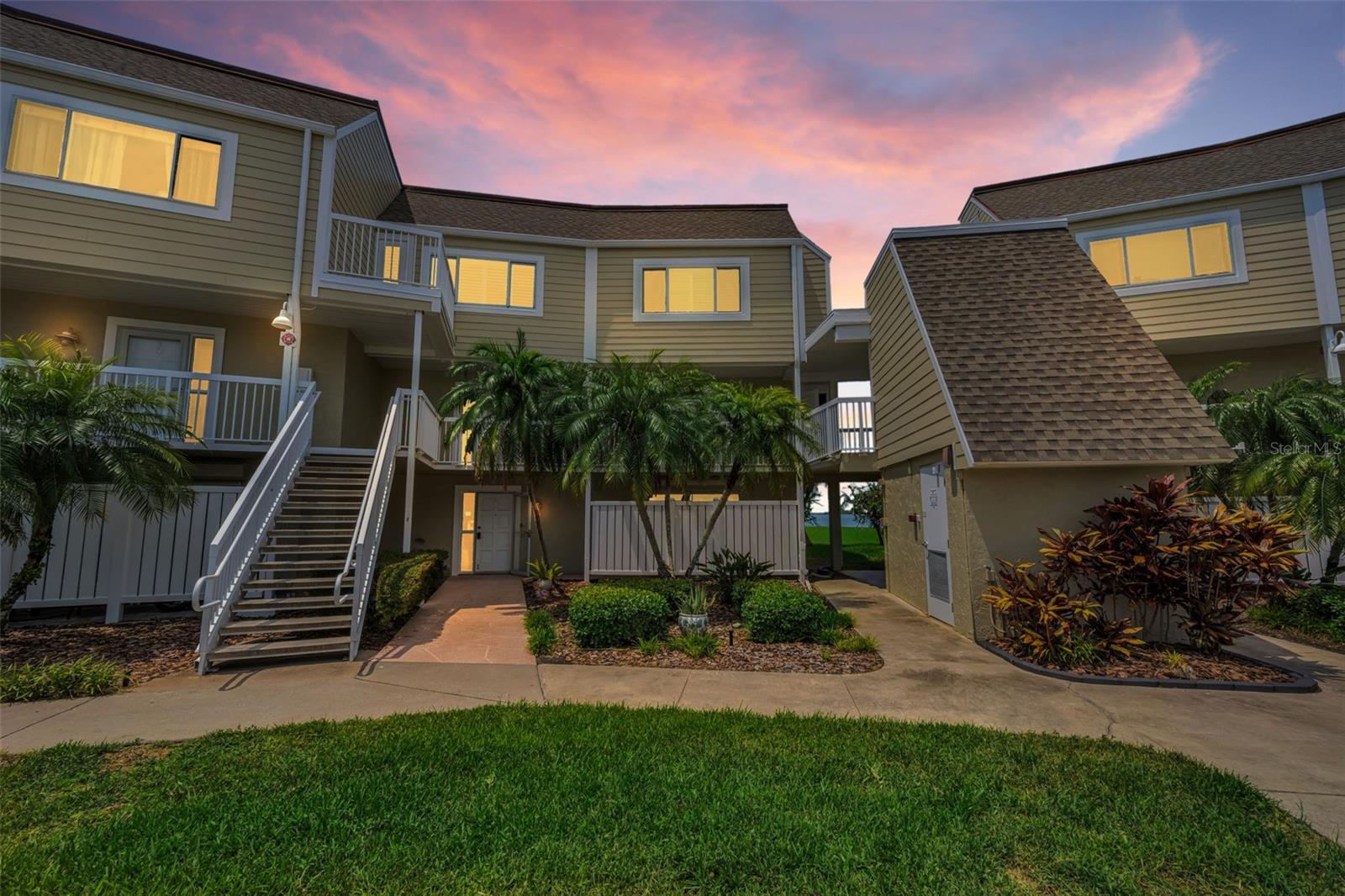 2nd image of 433 S Paula Dr #32, Dunedin, FL 34698 | MLS# TB8533971