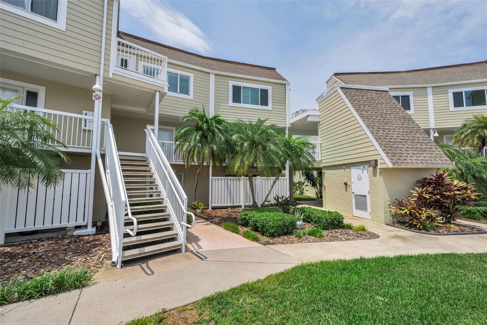 5th image of 433 S Paula Dr, DUNEDIN, FL 34698