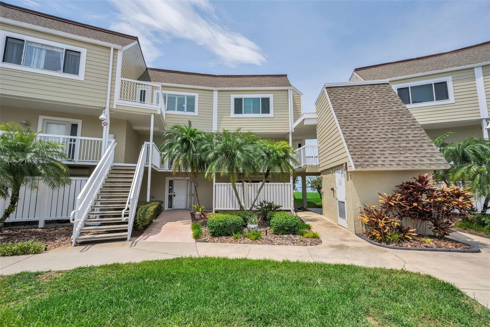 3rd image of 433 S Paula Dr, DUNEDIN, FL 34698