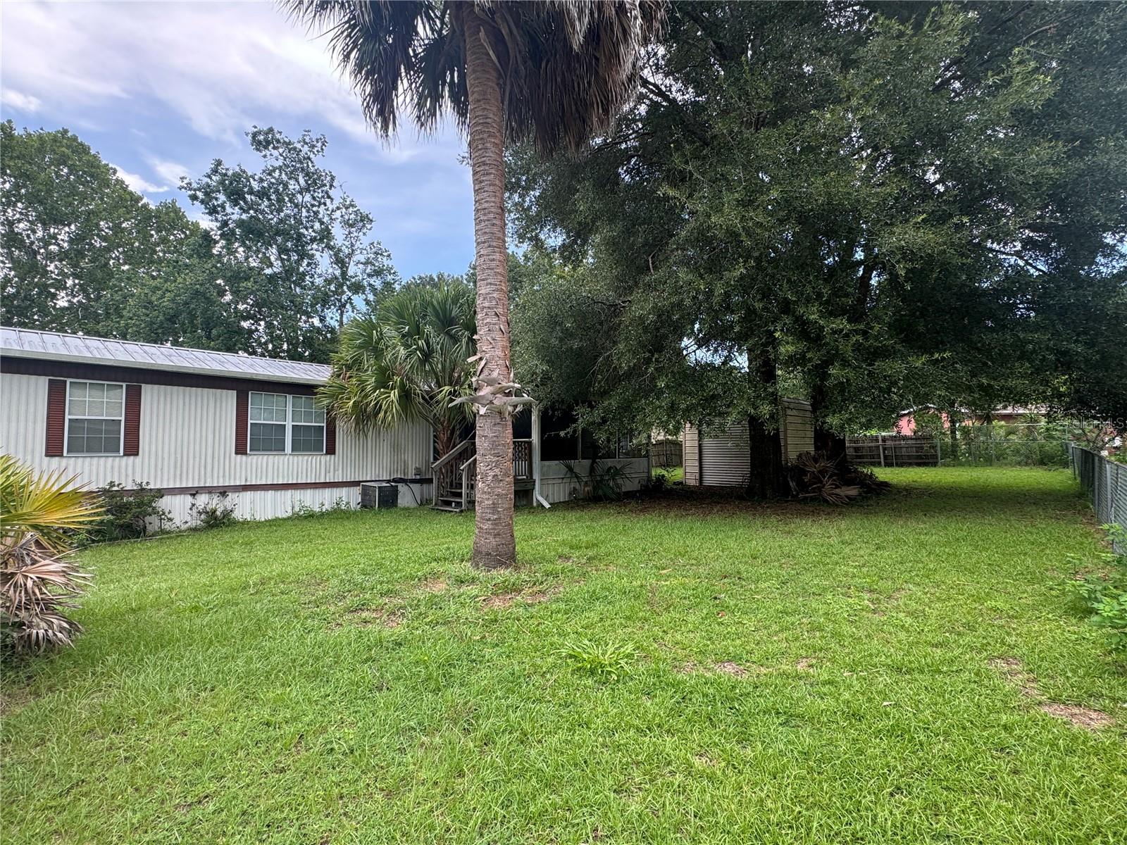 3rd image of 3285 Se 131St Pl, Belleview, FL 34420 | MLS# OM729449