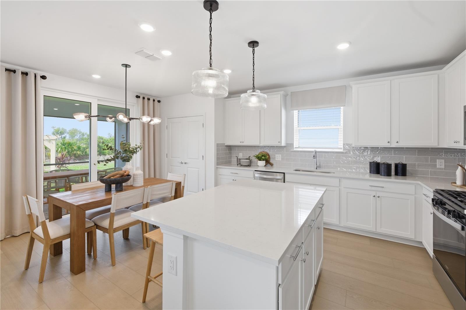 5th image of 805 Balleby Trl, Bradenton, FL 34212 | MLS# TB8533991