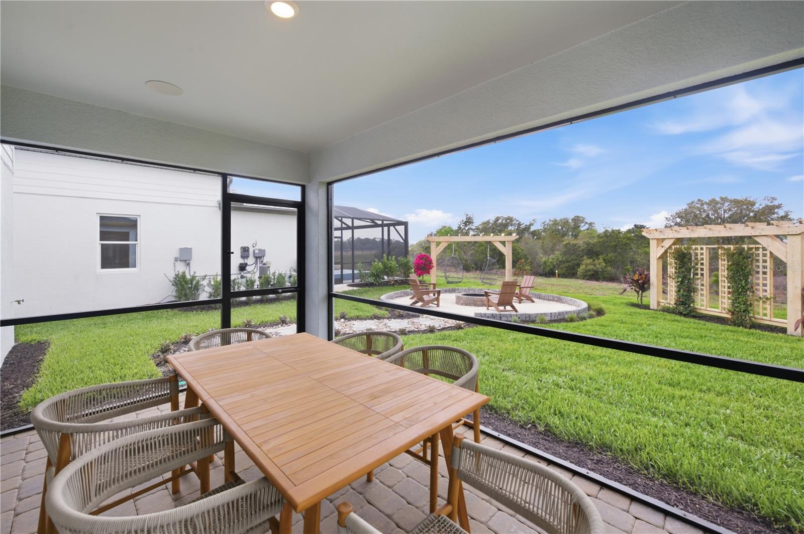 3rd image of 805 Balleby Trl, Bradenton, FL 34212 | MLS# TB8533991