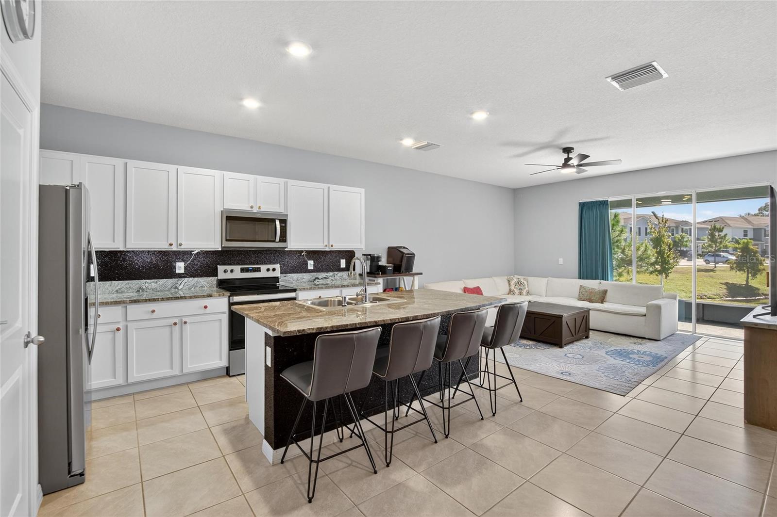 4th image of 5055 Captain Davis Dr, Wimauma, FL 33598 | MLS# TB8533995