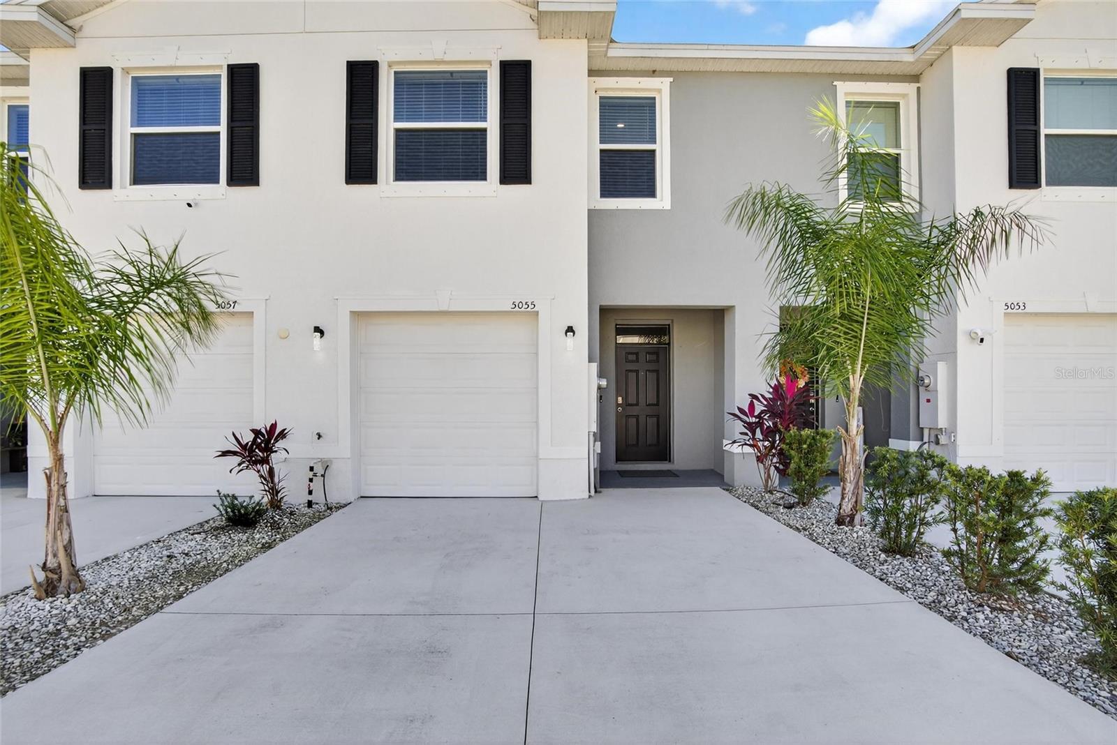 2nd image of 5055 Captain Davis Dr, Wimauma, FL 33598 | MLS# TB8533995