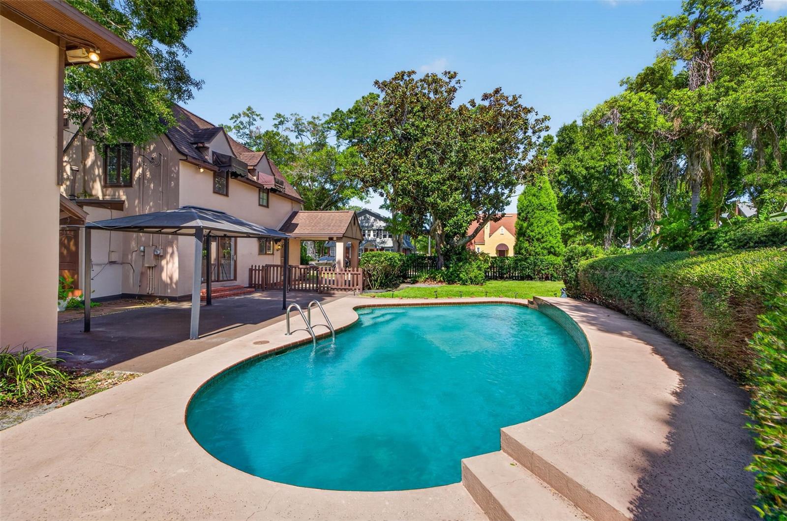5th image of 2321 14Th St N, St Petersburg, FL 33704 | MLS# TB8534005