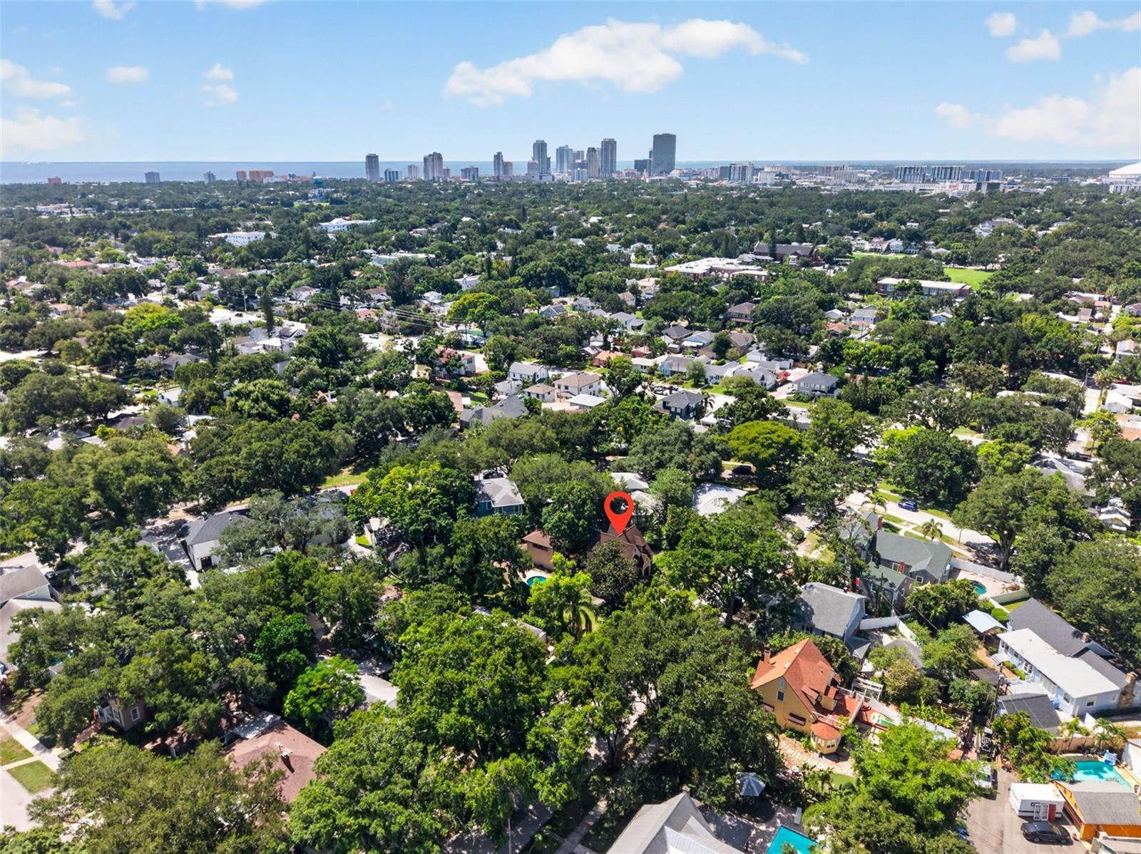 39th image of 2321 14th St N, St Petersburg, FL 33704 | MLS# TB8534005