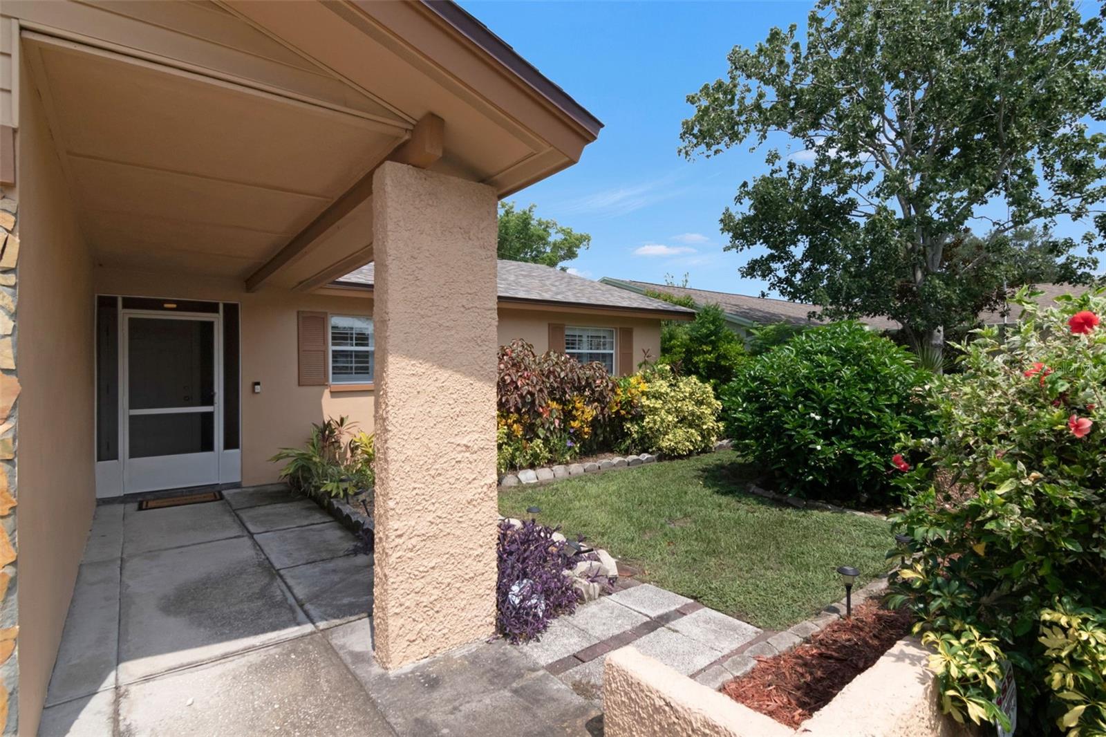 3rd image of 1150 Brook Dr W, Dunedin, FL 34698 | MLS# TB8534024