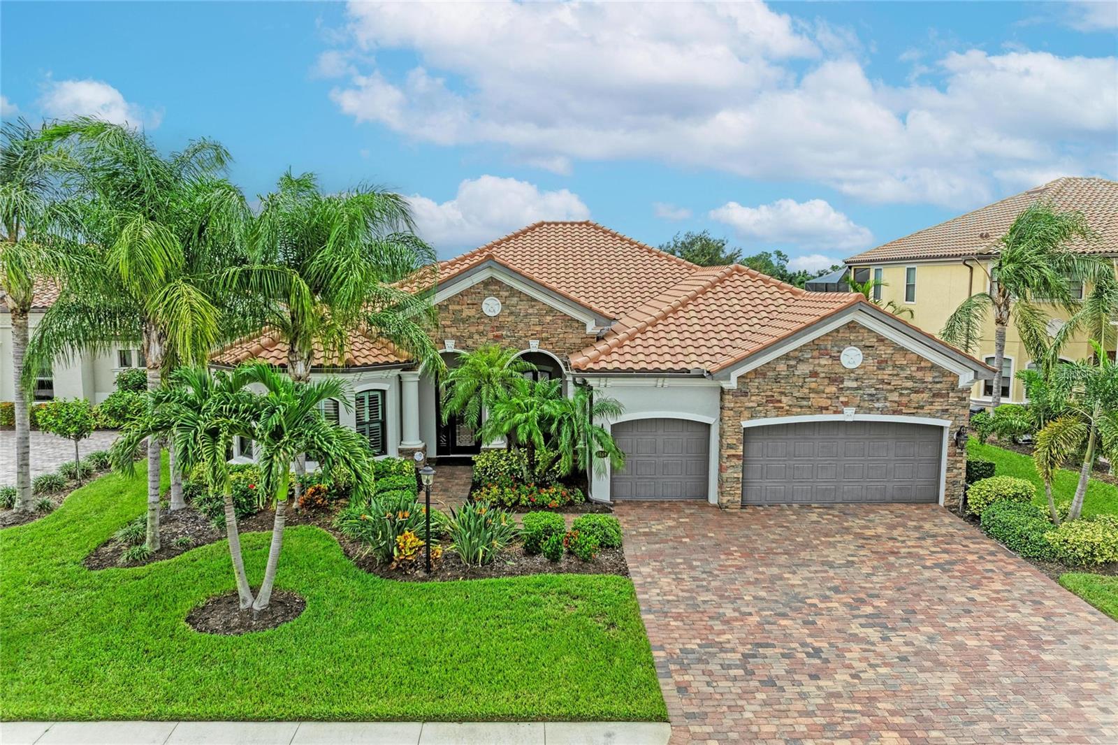 3rd image of 5660 Cloverleaf Run, Bradenton, FL 34211 | MLS# A4701503