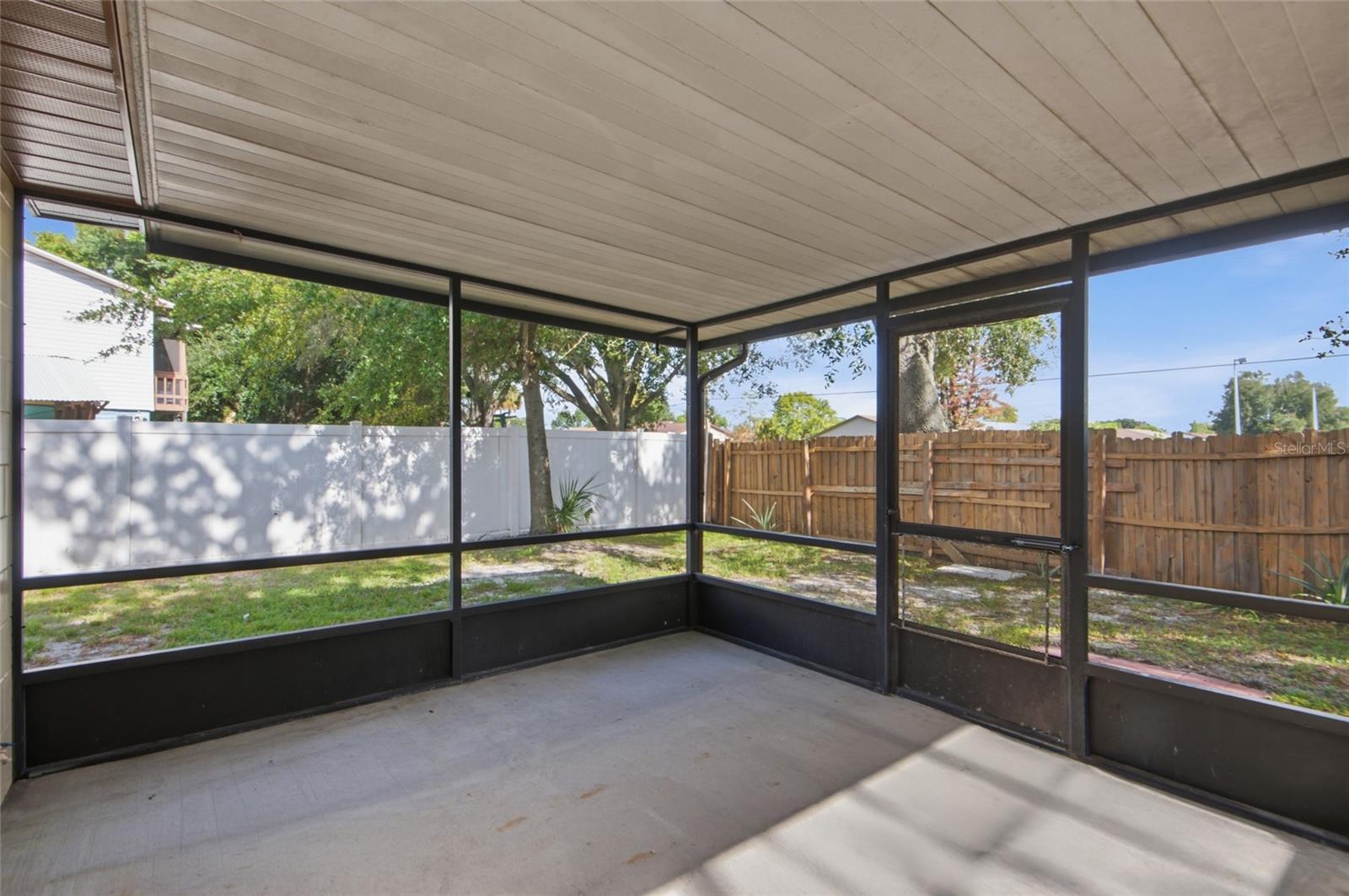 28th image of 5967 Fish Ct, Orlando, FL 32807 | MLS# O6429303