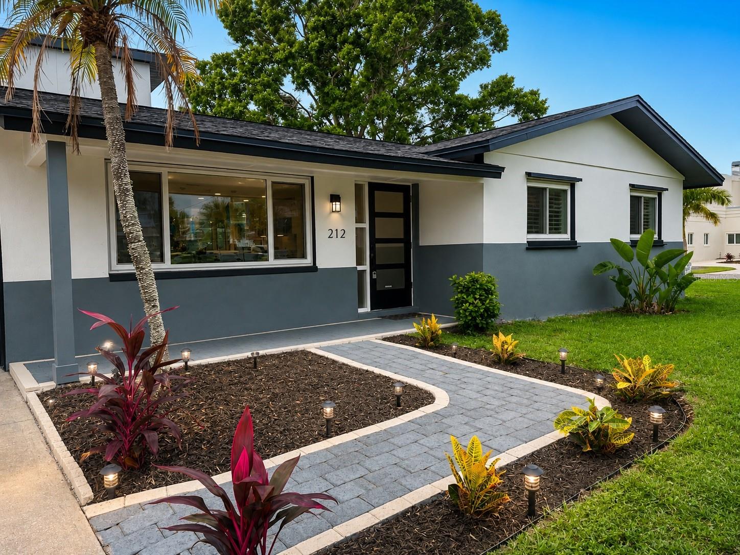 2nd image of 212 Driftwood Pl, Palm Harbor, FL 34683 | MLS# TB8534105