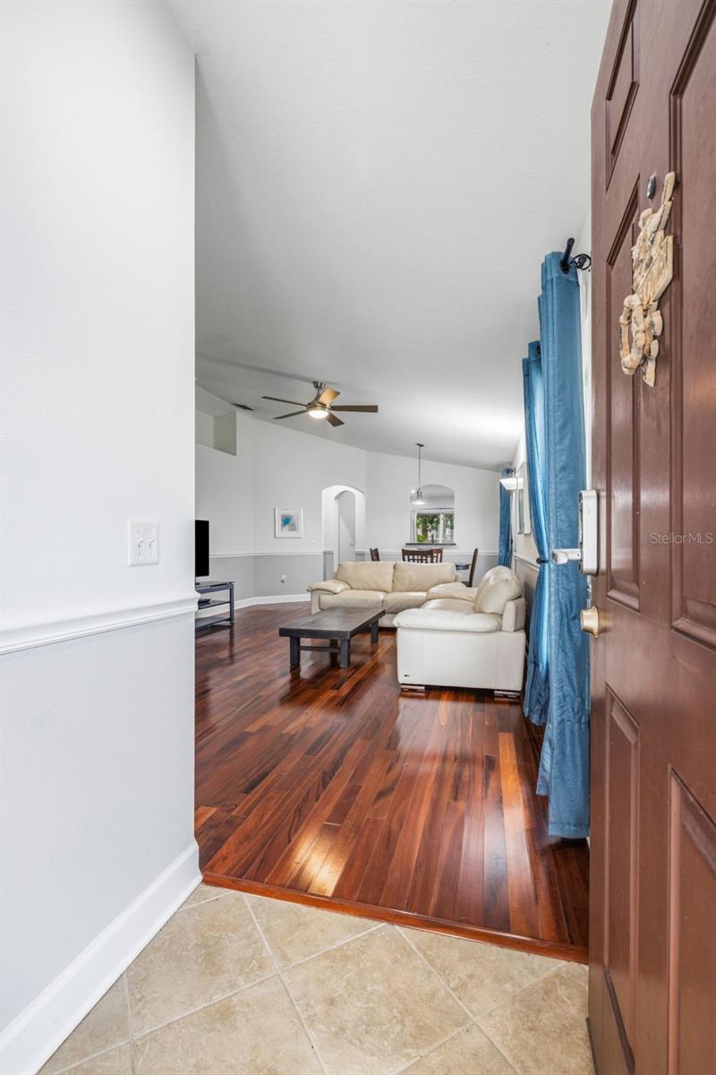 4th image of 7861 Tuscany Woods Dr, Tampa, FL 33647 | MLS# TB8534115