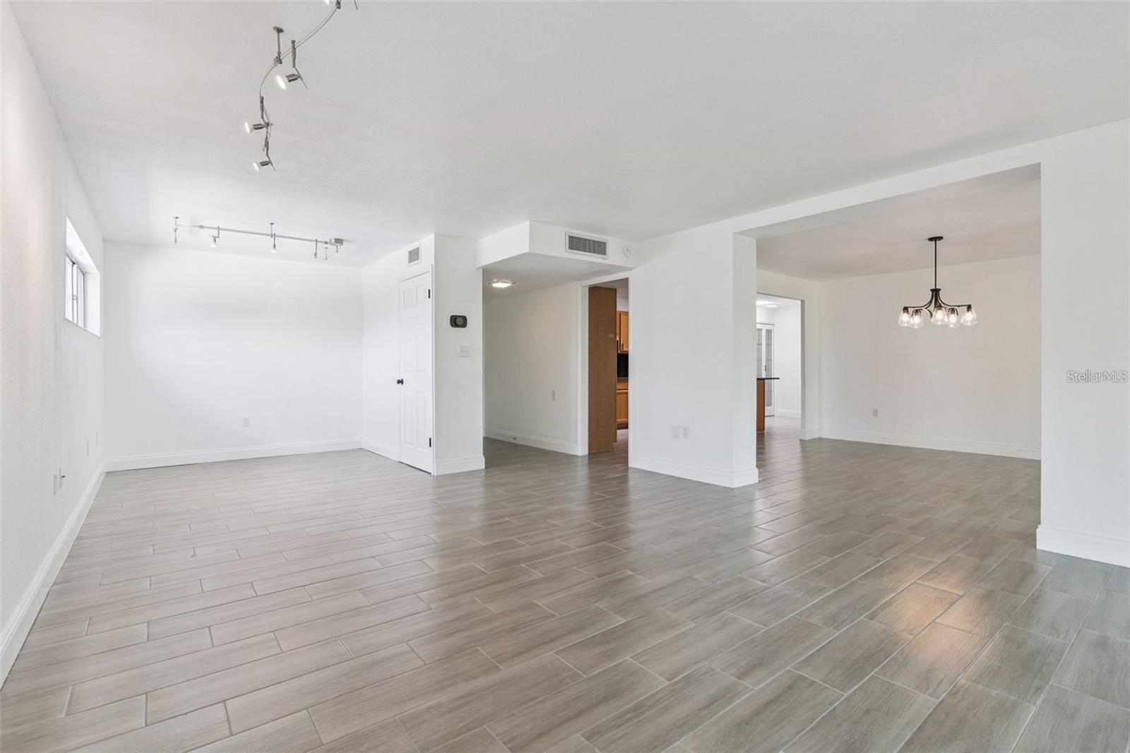 3rd image of 1100 Delaney Ave, Orlando, FL 32806