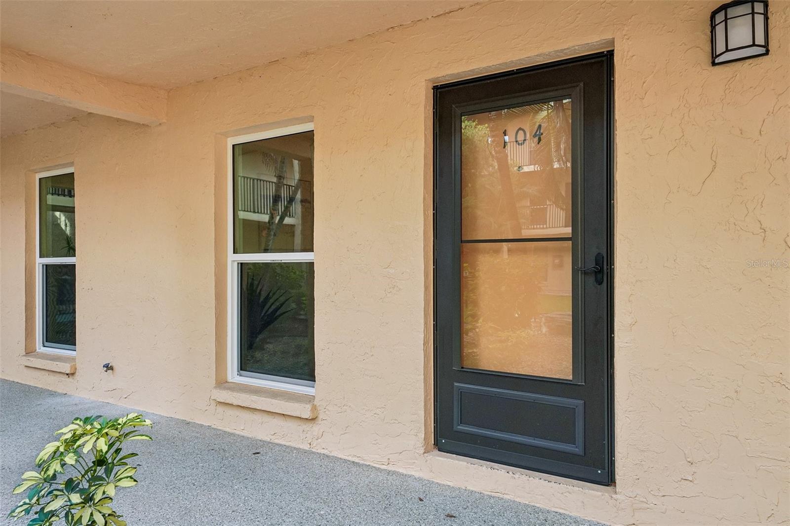 5th image of 8911 Blind Pass Rd, St. Petersburg, FL 33706
