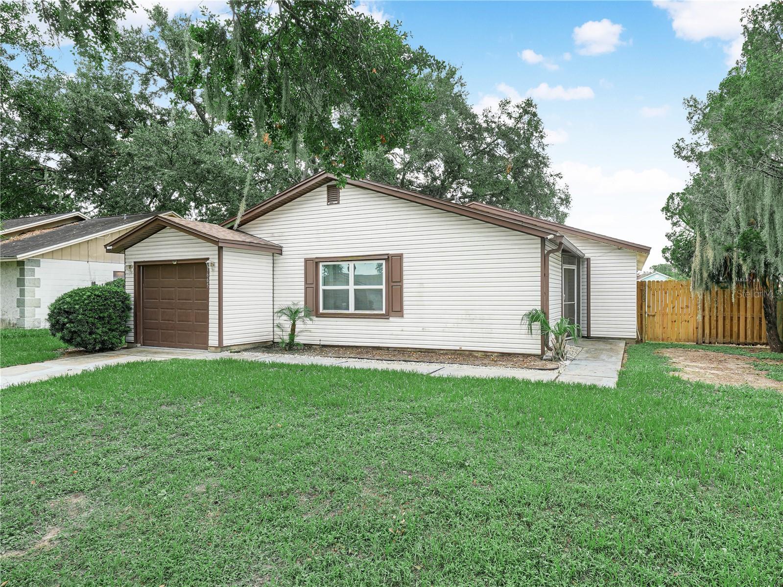 2nd image of 1665 Sailpoint Dr, Bartow, FL 33830 | MLS# S5154678
