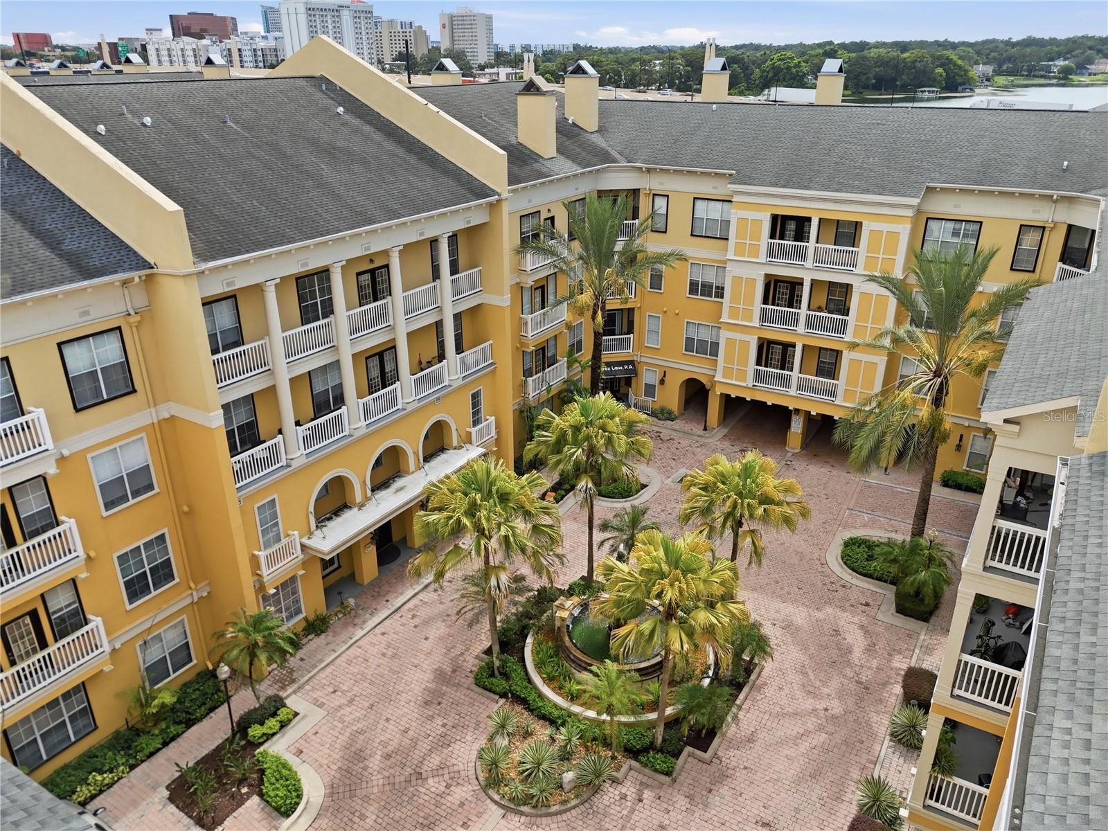 4th image of 860 N Orange Ave #371, Orlando, FL 32801 | MLS# O6429397