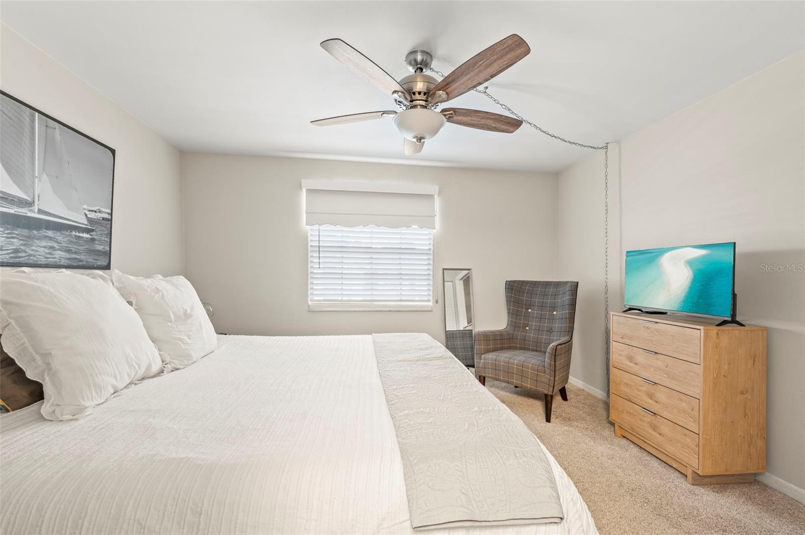 3rd image of 500 Glennes Ln, Dunedin, FL 34698