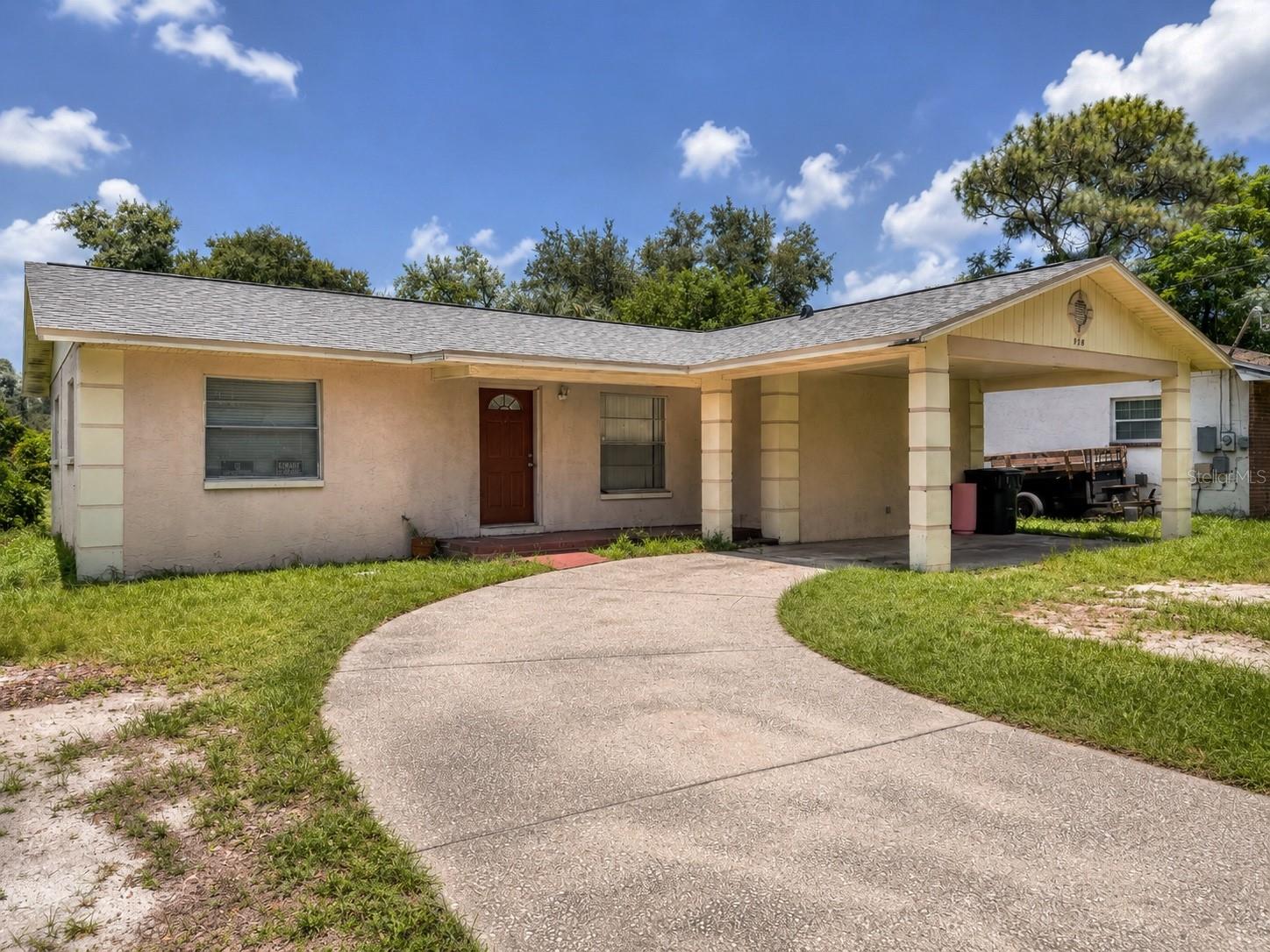 2nd image of 1918 E Hanna Ave, Tampa, FL 33610 | MLS# O6429426